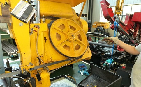 江陵金属带锯床的日常使用和保养注意事项！